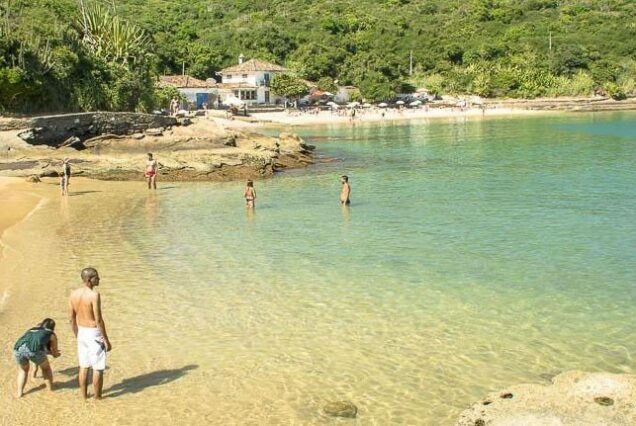 חוף Praia da Azeda